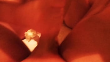 Tetangga Jepangku Mengocok Batangku Dengan Tangan Yang Mahir