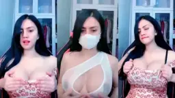 Alondra Menggoda Dengan Coklat Dan Payudara Besar Yang Menggairahkan