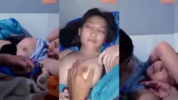 Remasan Nikmat Payudara Montok Sepupu Yang Tertidur Lelap