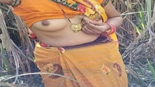 Seorang Istri Baru Digoyang Buruh Kasar Di Ladang