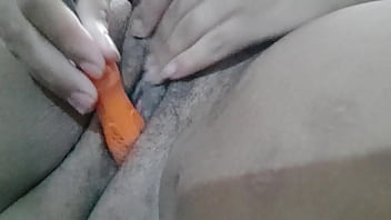 Gadis Arab Hitam Manis Menggoda Diri Dengan Perkakas Montir