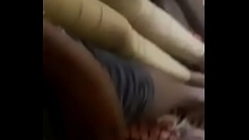 Pasangan Swinger Desi Janvi Beraksi Dalam Video Panas