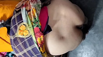 Gadis Desa India Binal Beraksi Di Alam Terbuka