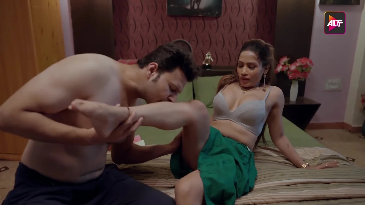 Kiski Chudai Hogi Pehle? Rangeen Kahaniyan 33 – Episode 1 Full Xxx Web Series