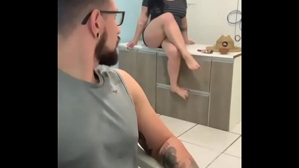 Dia Me Fez Sair Do Serviço Com A Pica Na Boceta, Mas Só Levou No Rabo. Meti No Cu Até O Fundo!