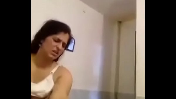 Gadis Seksi India Yang Menggoda