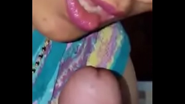 Malam Panas Dengan Suami, Desah Nafas Dan Suara Blowjob Desi Yang Menggairahkan