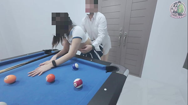 Gadis Thailand Naik Ke Meja Biliar… Lalu Ditancap Ganas! Suara Menggoda