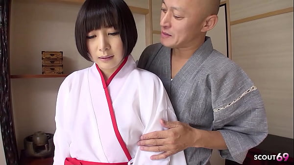 Guru Jepang Tak Kenal Ampun, Hajar Pantat Murid Perawan Sampai Tumpah Tak Tertahankan