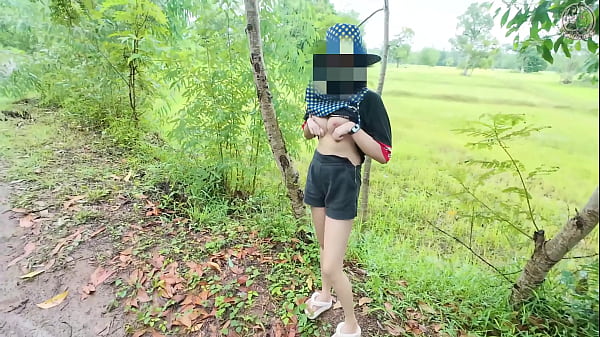 สาวไทยโชว์หีริมถนนอย่างเซ็กซี่