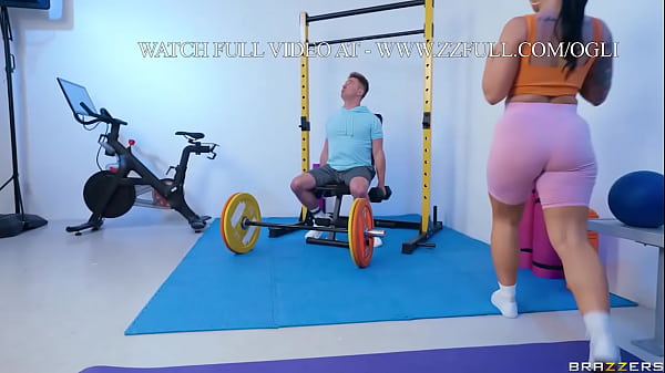 Payton Preslee: Ngentot Payudara Cewek Nakal Di Gym – Tonton Full Di Brazzers