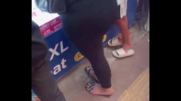 Video Panas Indonesia: Binalnya Binor Menggodai Saat Belanja Di Warung