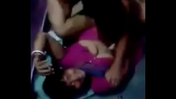 Tante Desi Yang Menggoda