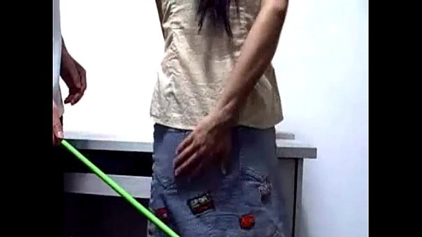 Hukuman Pantat Pedas Untuk Gadis Tiongkok