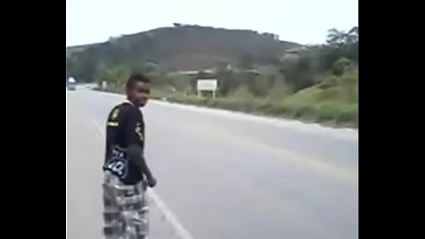 Cowok Indo Yang Bikin Kamu Lupa Segalanya