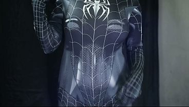 Ngentot Gila Cewek Indo Cosplay Spiderman, Memeknya Becek Sampe Banjir
