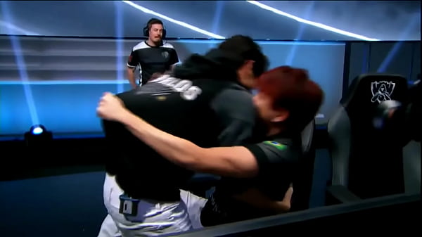 Time Brasil Bucetando Gostoso Com 5 Chineses