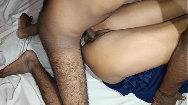 Kakak Ipar Tiriku Dan Adik Tiri Tiriku Bersenang-senang Dengan Cara Yang Panas