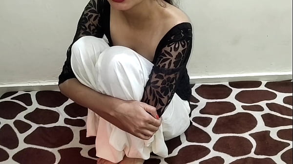 Desi Mahasiswi Bengali Tersesat Digituhin Kenceng – Audio Jelas Ngentot India (roleplay)