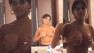Artis Hollywood Terkenal Kirim Video Mms Telanjang, Matanya Fokus Ke Payudara Montoknya