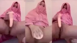 Mukenah Merah Jambu Basah Oleh Nafsu
