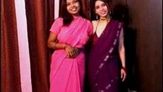 Video Panas Lesbian India, Dua Wanita Mesra Beradegan Intim