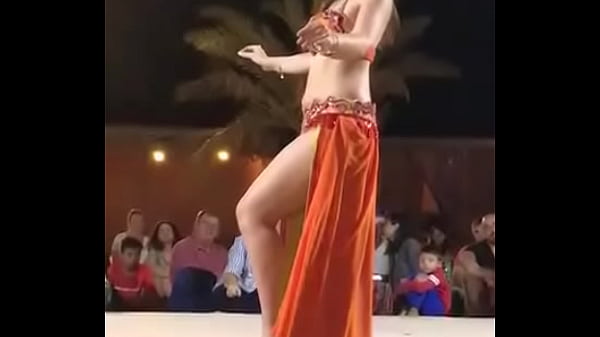 Goyangan Desi Bikin Meleleh, Pinggul Ngebut Bikin Nafsu Naik.