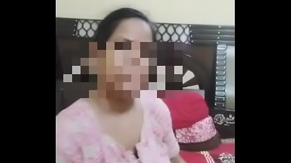भारी उभार वाली देसी भाभी की तीव्र प्यास
