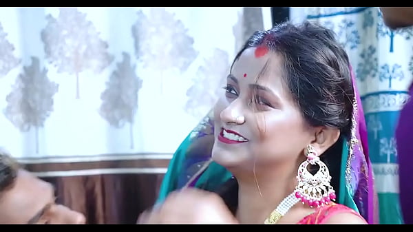 Birahi Membara – Bhabhi India Menggoda Dengan Sari, Bercinta Lembut Dan Panas Bersama Suami