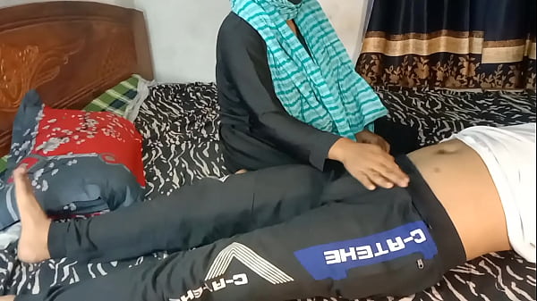 Gue Ngewe Temen Anak Tiri Gue Yang Sekelas Sama Dia, Doi Bocah Sekolah Tapi Kontolnya Bikin Mampus.
