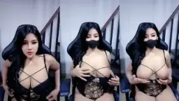 Cantik Montok Toge Pamer Bentuk Badan Pakai Seragam Dinas Ketat, Bikin Pikiran Nggak Tenang.