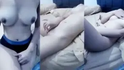 Miss Dc Telanjang Lagi Asyik Mainin Memek Sendiri