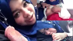 Ngocok Kontol Tante Jilbab Di Dalam Mobil Sambil Ngangkangin Kaki