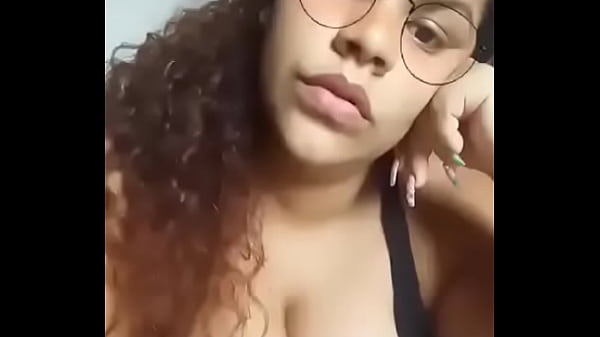 Yuly Merengek Minta Kontol.