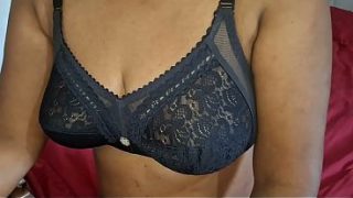 Tonton Video Paling Hot Sama Tante Asia Yang Bikin Ngilu, Gerakannya Bikin Susah Napas!