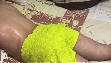 Mertua Montok Bantuin Mantu, Pijat Malah Berujung Ngeres.