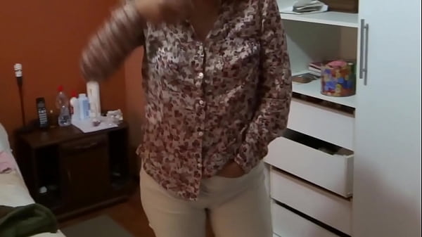 Kumpulan Momen Panas Ibu Tiri Berbulu, Istri Matang, Nenek Seksi, Dan Pamer Tubuh – Ardientes69