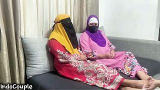 Bokep Indo Terbaru, Cewek-cewek Ngewe Sambil Ciuman Panas