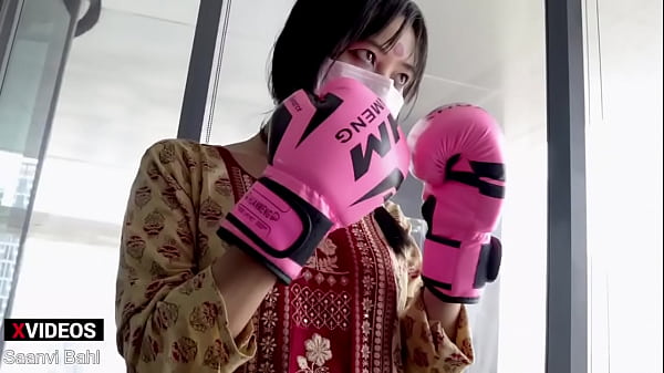 Desi Petarung Ufc Cewek, Pukulannya Bikin Mampus Kayak Pro