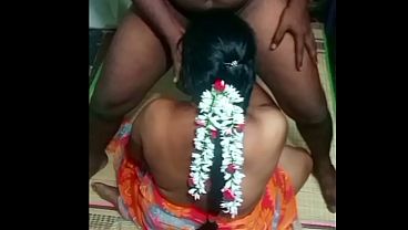 Ibu Rumah Tangga India Ngentot Sama Paman Desa
