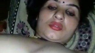 Tonton Video Seru Aunty Desi Telanjang, Bikin Makin Pengen!