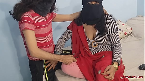 Semoga Pacar Lo Nggak Sepanas Itu, Ngewe Memek Desi Indiannya Yang Sempit Sambil Pake Hijab Muslim, Dengan Erangan Panas Kencang Dalam Bahasa Hindi.