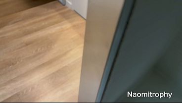 Liburan Mesum Sama Kakak Tiri Naomi Noel, Ngegas Di Ranjang