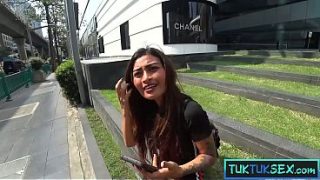 Montok Mungil, Tante Thai Liar Ngewe Nafsu Sama Bule Gede