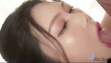 Cewek China Seksi Bernama Ban Ban Digebukin Keras Sampe Meringis.