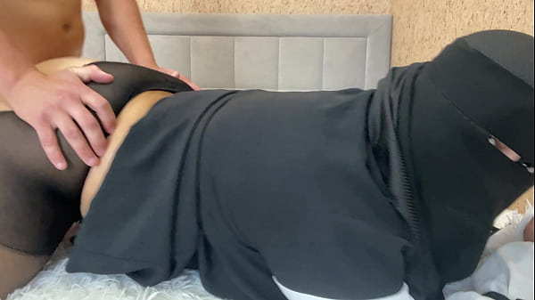 Arab Ibu Mertua Duduk Di Kontolku Dan Aku Crot Di Memek Sempitnya