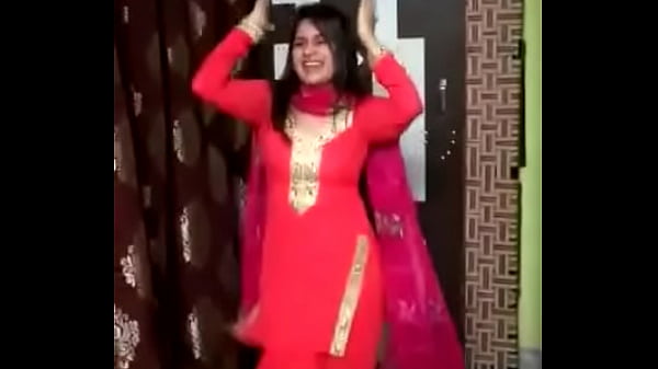 Desi Cewek Lagi Latihan Mujra Bikin Nafsu Naik