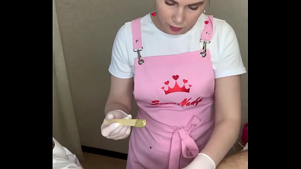 Cara Paling Hot Dan Erotis Dari Ratu Cabut Bulu Rusia, Sugarnadya, Nunjukin Trik Waxing Penis Di Bikini Deep