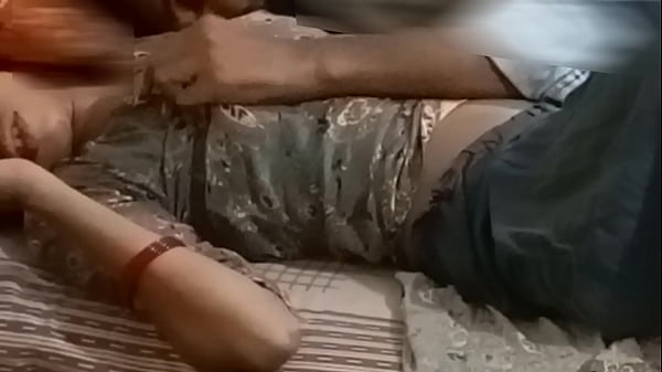 Jija Sama Saali Lagi Seru-seruan Di Kamar, Desi Mms Hot.