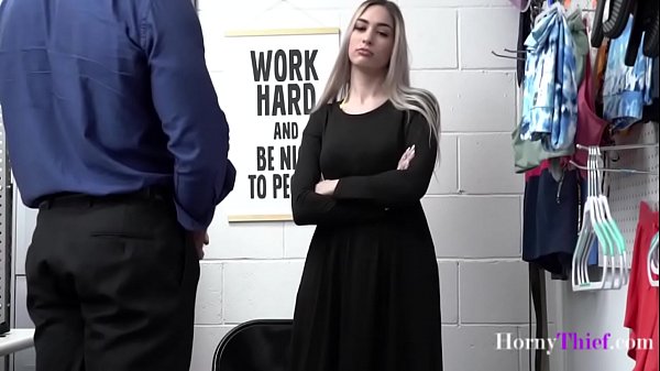 Remaja Nakal Berhijab Ngentot Polisi Biar Bebas Dari Sel – Delilah Day | Hornythief